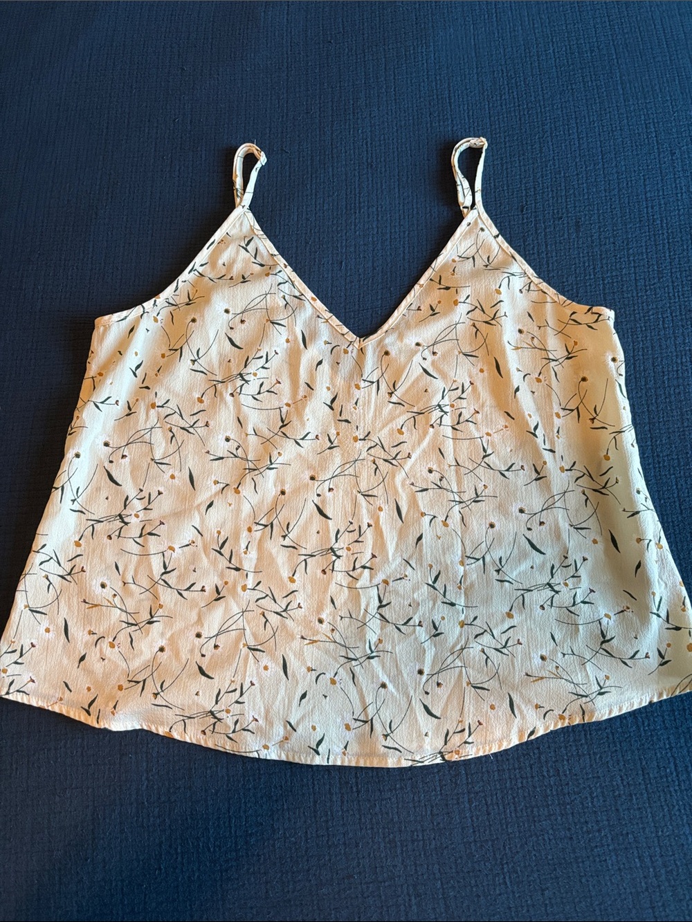 SHEIN Cream Floral V-Neck Spaghetti Strap Cami